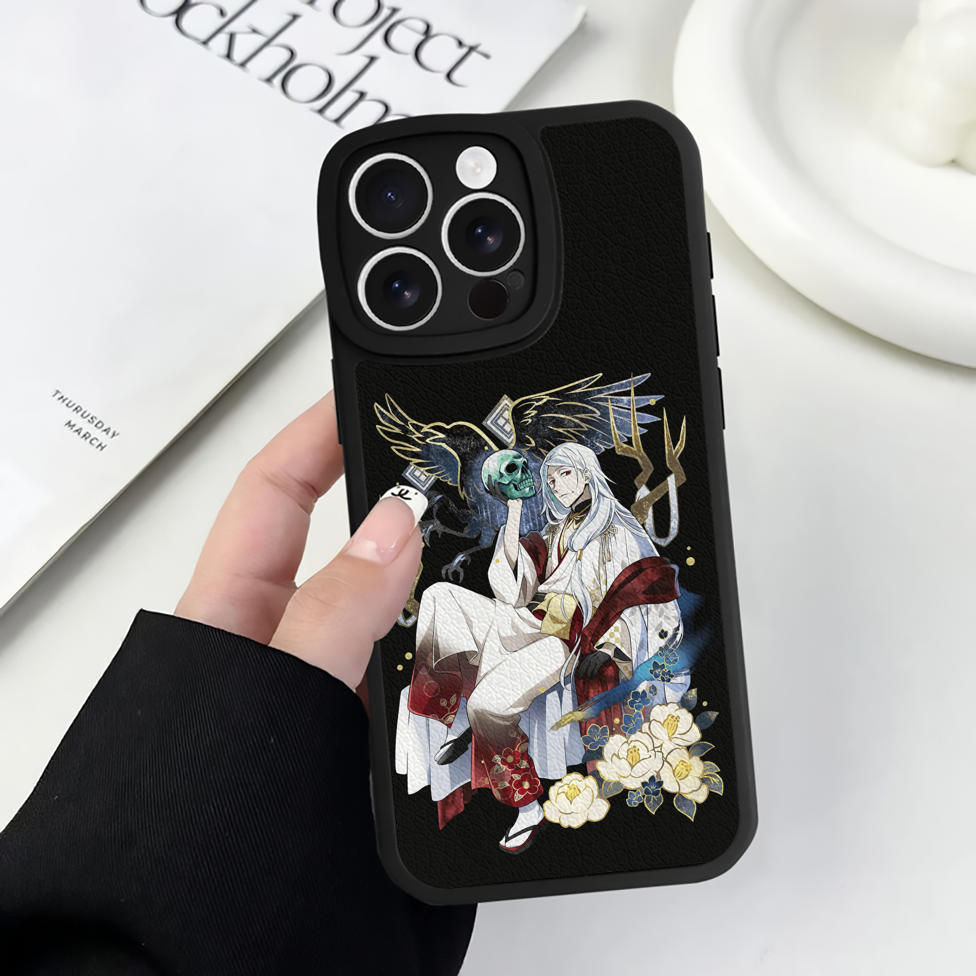（画像用） 文豪ストレイドッグス Bungo Stray Dogs 【iPhone 16シリーズ対応】シリコンスマホケース（レザー調） 材質：シリコン